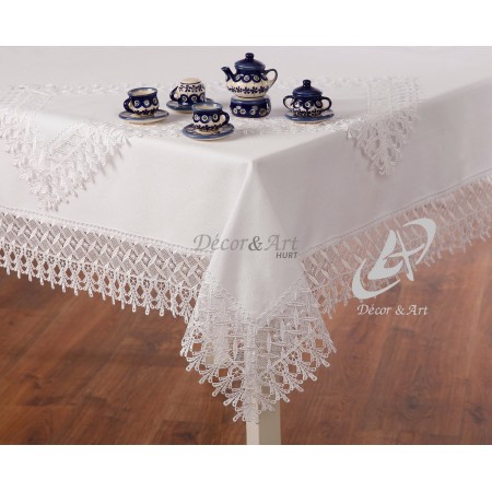 Obrus z gipiurą 150x300 cm prostokąt biały DA-555