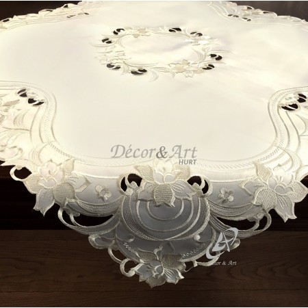 Obrus haftowany 85x85 cm kwadrat ekry DA-17998
